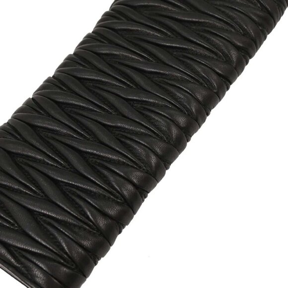 Miu Miu Black Lambskin Matelasse Wallet On Chain WOC 5BP290 144868 - Picture 5 of 10